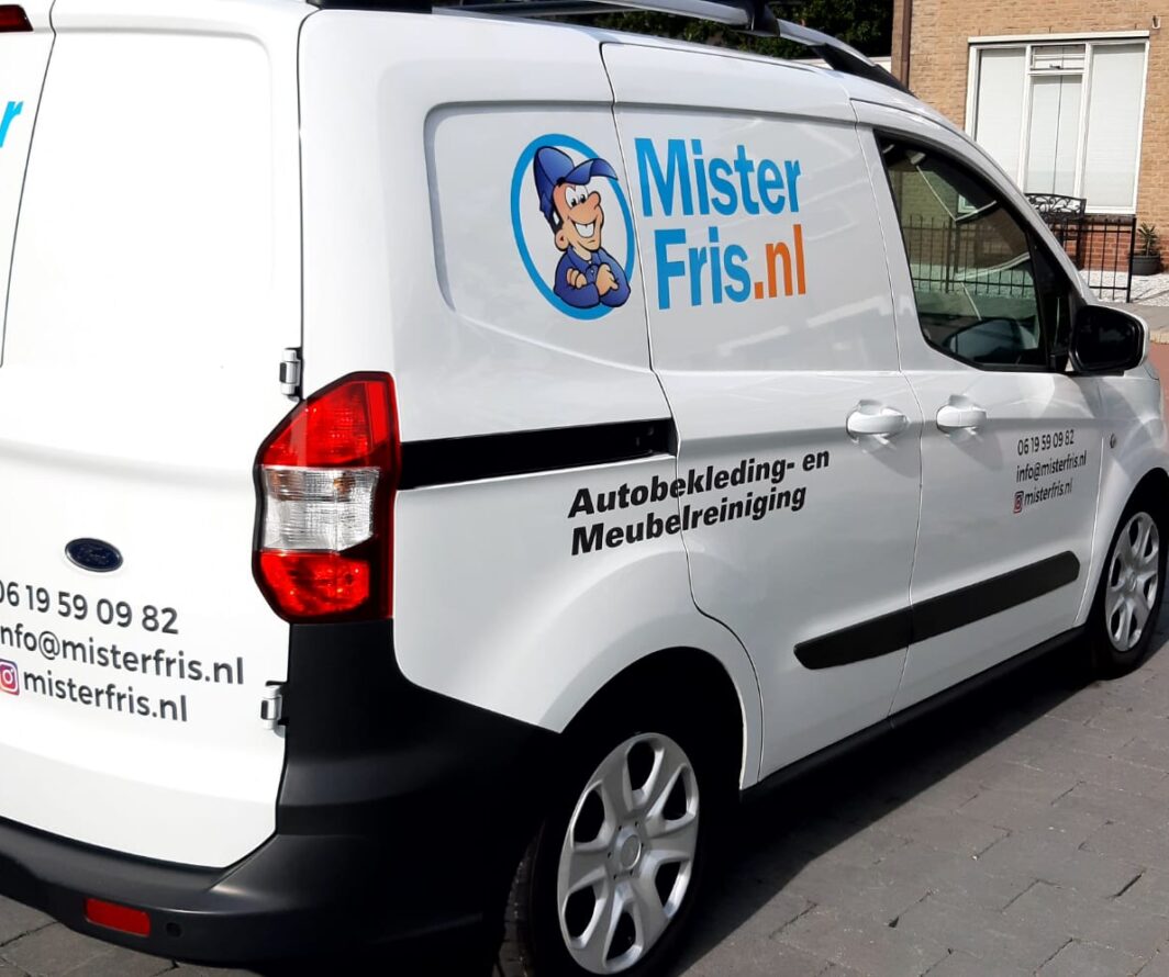 Voorbeeld van Ford-belettering uit het portfolio van Autobelettering.nl