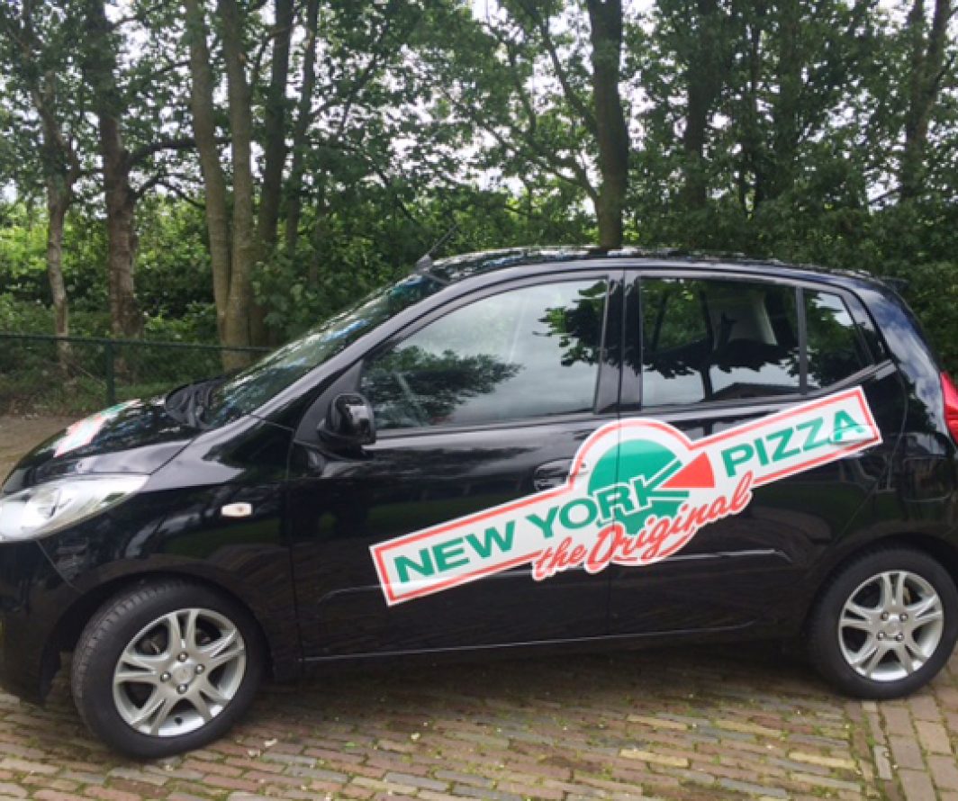 Voorbeeld van Hyundai-belettering uit het portfolio van Autobelettering.nl