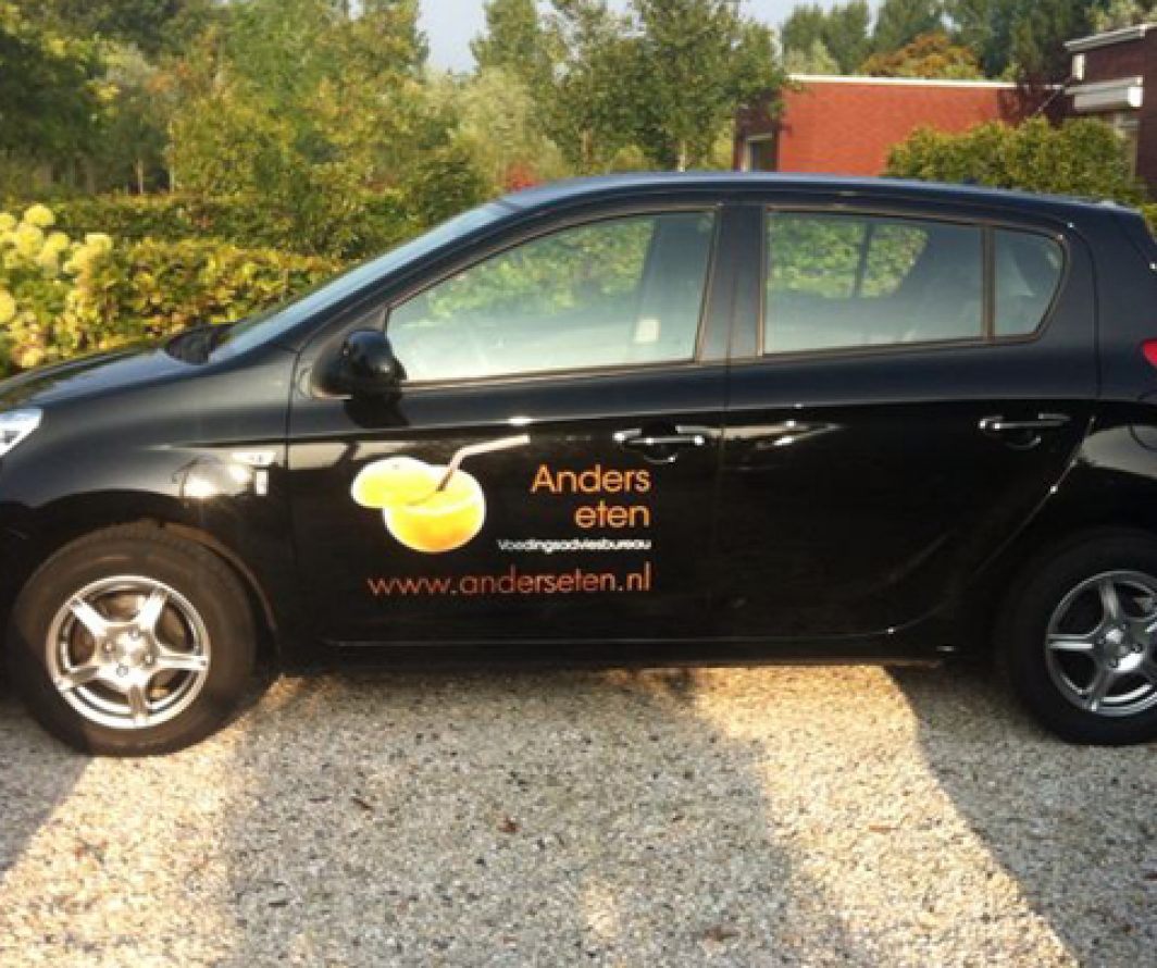 Voorbeeld 6 uit het Hyundai-portfolio van Autobelettering.nl