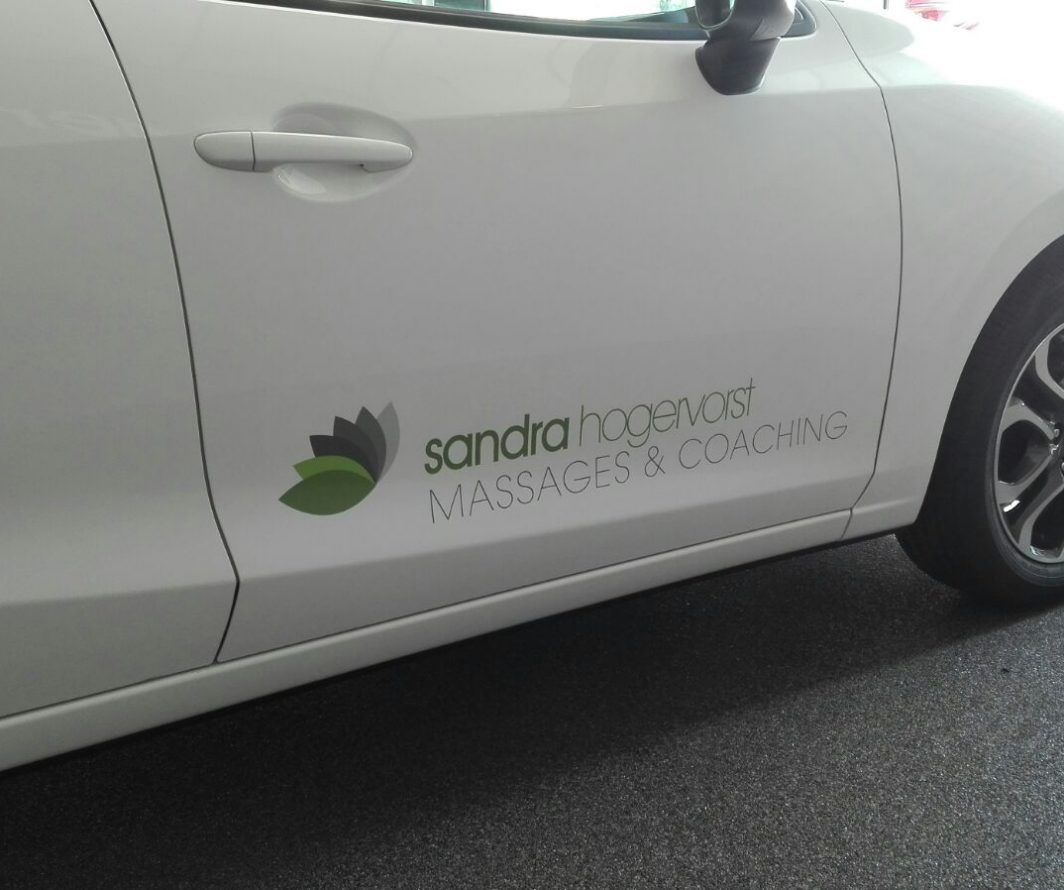 Voorbeeld van Mazda-belettering uit het portfolio van Autobelettering.nl