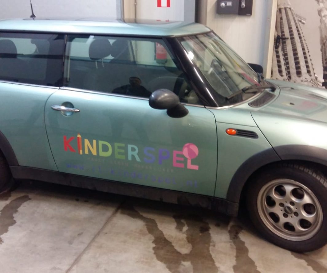 Voorbeeld van Mini-belettering uit het portfolio van Autobelettering.nl
