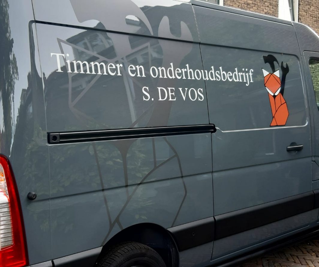 Voorbeeld van Renault-belettering uit het portfolio van Autobelettering.nl