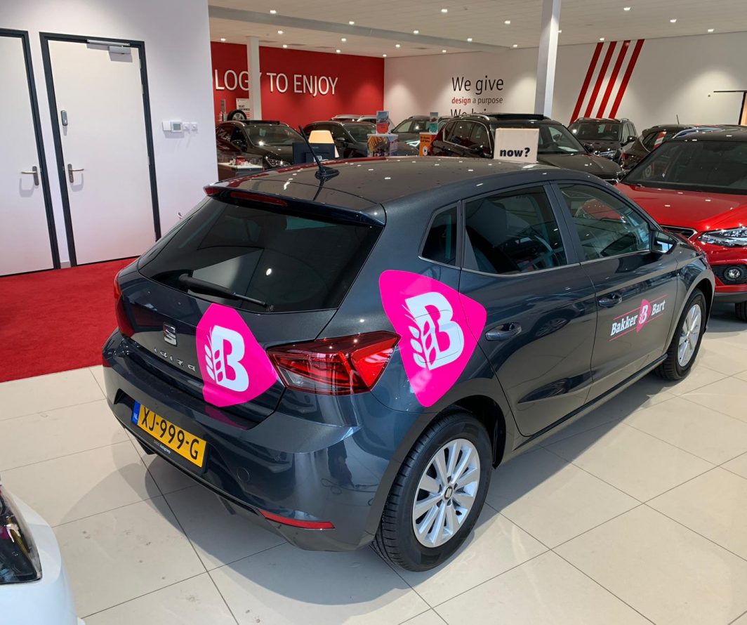 Voorbeeld van Seat-belettering uit het portfolio van Autobelettering.nl