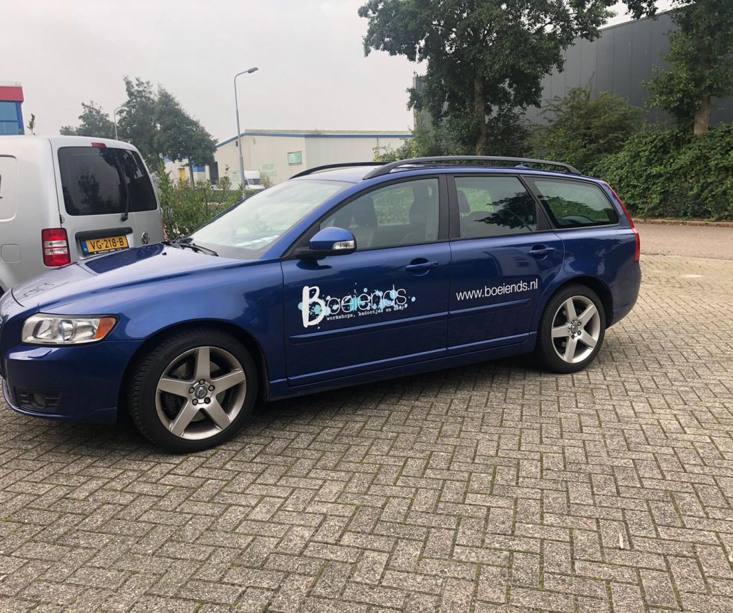 Voorbeeld van Volvo-belettering uit het portfolio van Autobelettering.nl