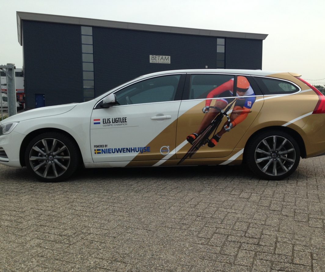 Voorbeeld van Volvo-belettering uit het portfolio van Autobelettering.nl